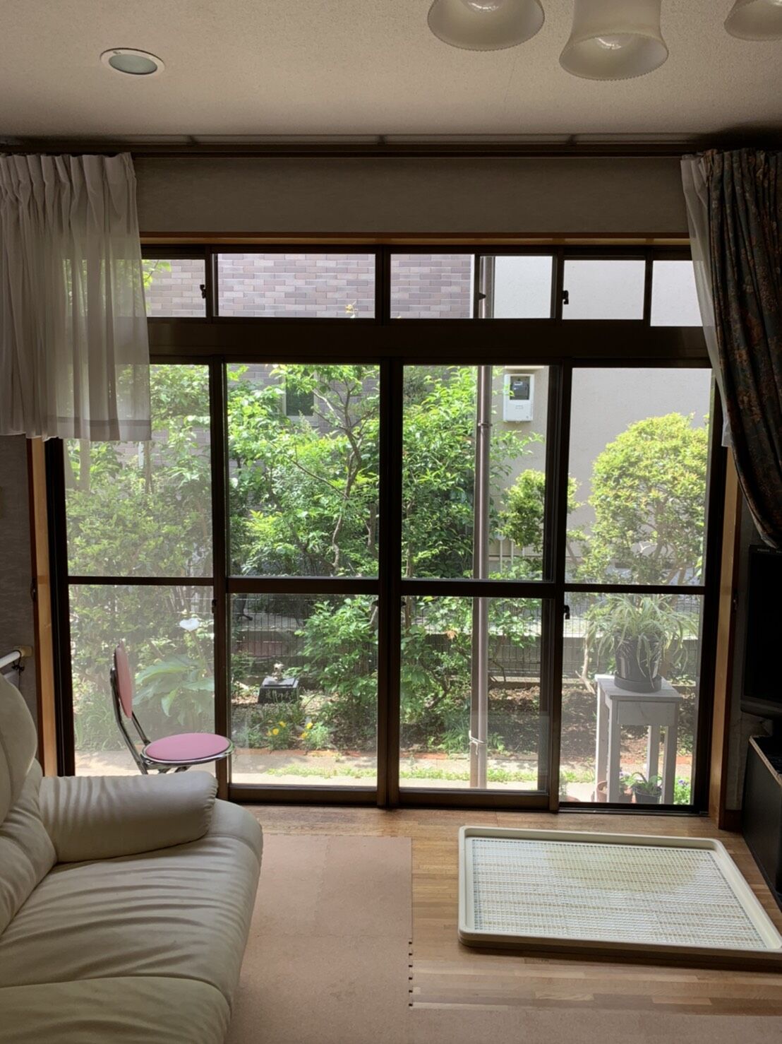 画像1509：神奈川県横浜市／某マンション／風除室ドア框カバー工法